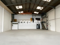 Nave industrial en venta en Canovelles