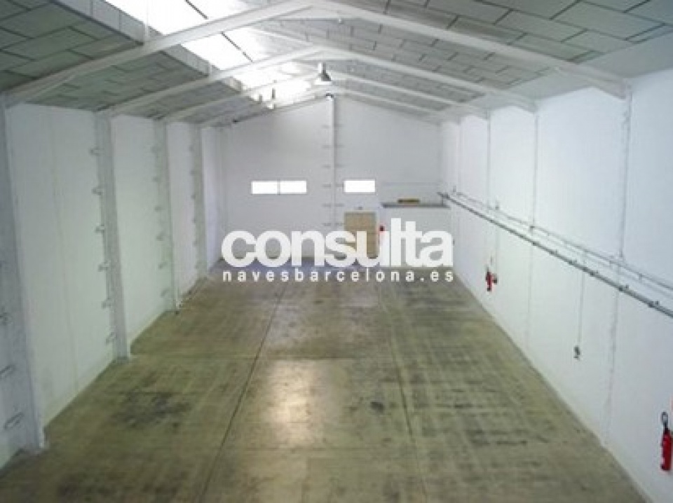 Nave industrial en Badalona Nave industrial en Badalona