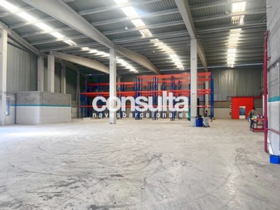 Nave industrial-logística en alquiler en Rubí
