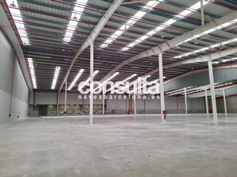 Nave logistica en alquiler en Subirats