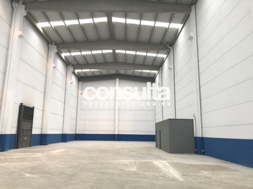 Nave industrial en Montcada i Reixac