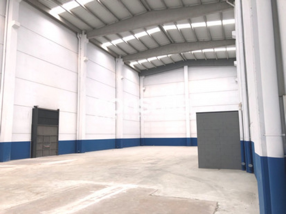 Nave industrial en Montcada i Reixac