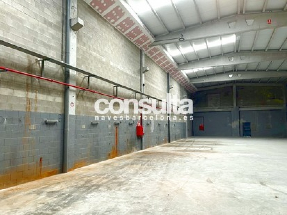 Nave industrial en alquiler en Sant Boi de Llobregat Nave industrial en alquiler en Sant Boi de Llobregat