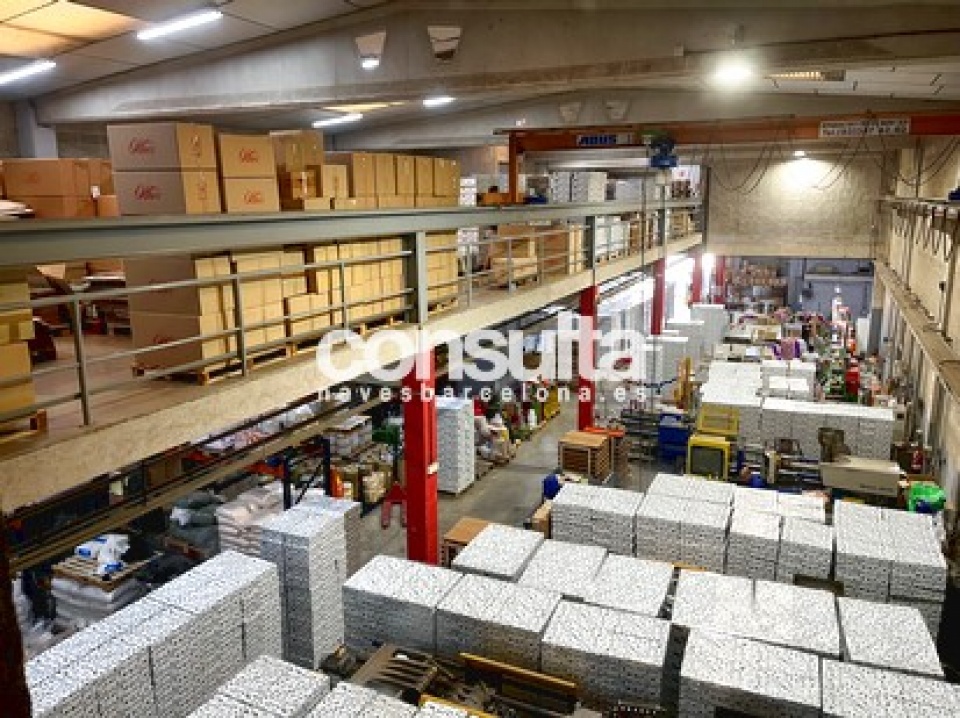 Nave industrial en venta en Sant Boi de Llobregat