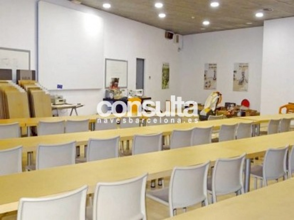 Edificio Industrial en venta y alquiler en Cornellà de Llobregat