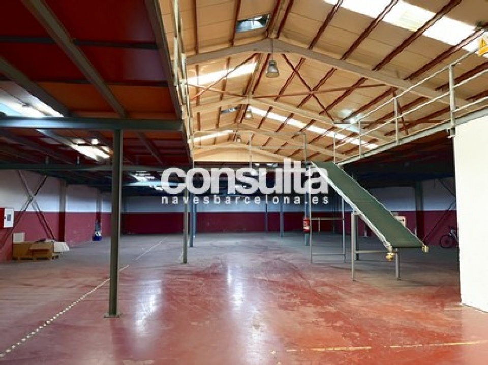 Nave industrial en alquiler y venta en Cerdanyola del Vallès