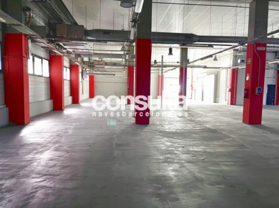 Edificio industrial/oficinas en alquiler y venta en Hospitalet de Llobregat