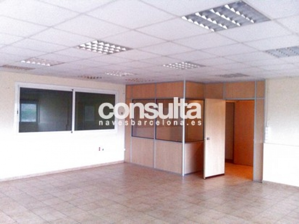 Nave industrial en venta en Montcada i Reixac