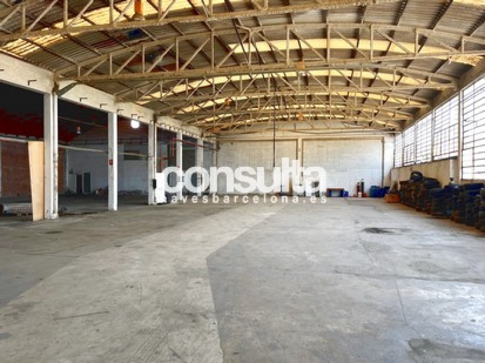 Nave industrial en venta en Castellar del Vallès