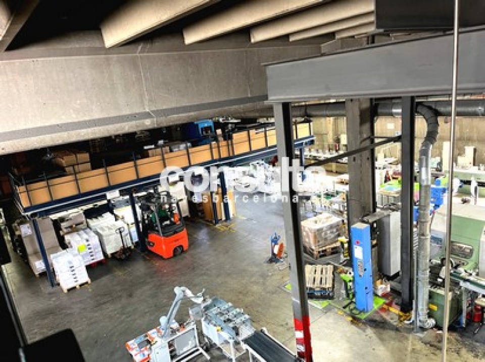 Nave industrial en venta y alquiler en Sant Vicenç dels Horts 