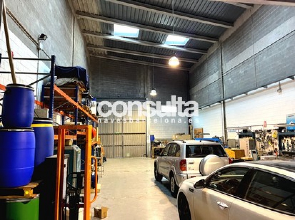 Nave industrial en venta en Cervelló