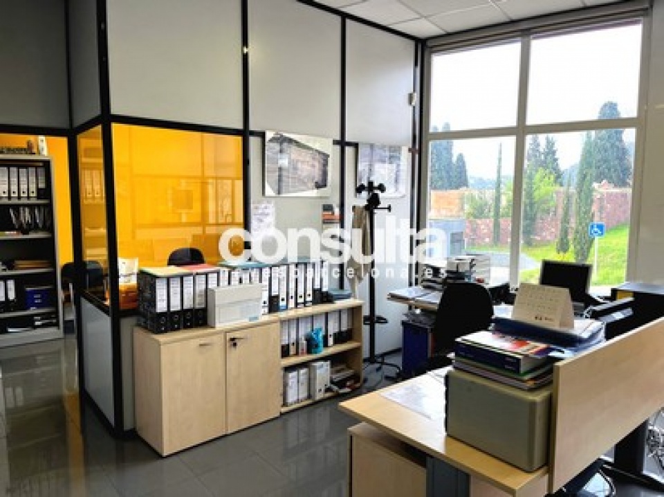 Nave industrial en venta en Cervelló