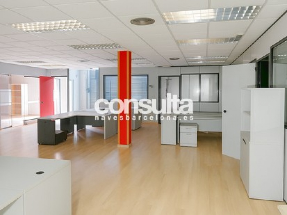 Nave industrial en venta en Canovelles