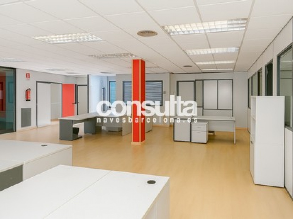 Nave industrial en venta en Canovelles