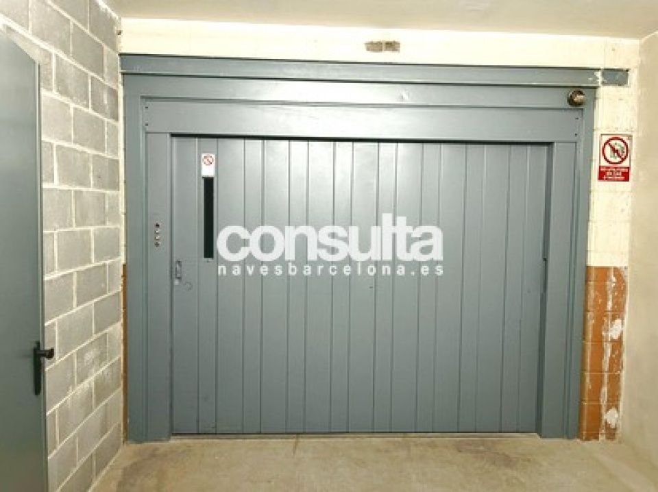 Nave industrial-logística en alquiler en Montcada i Reixac