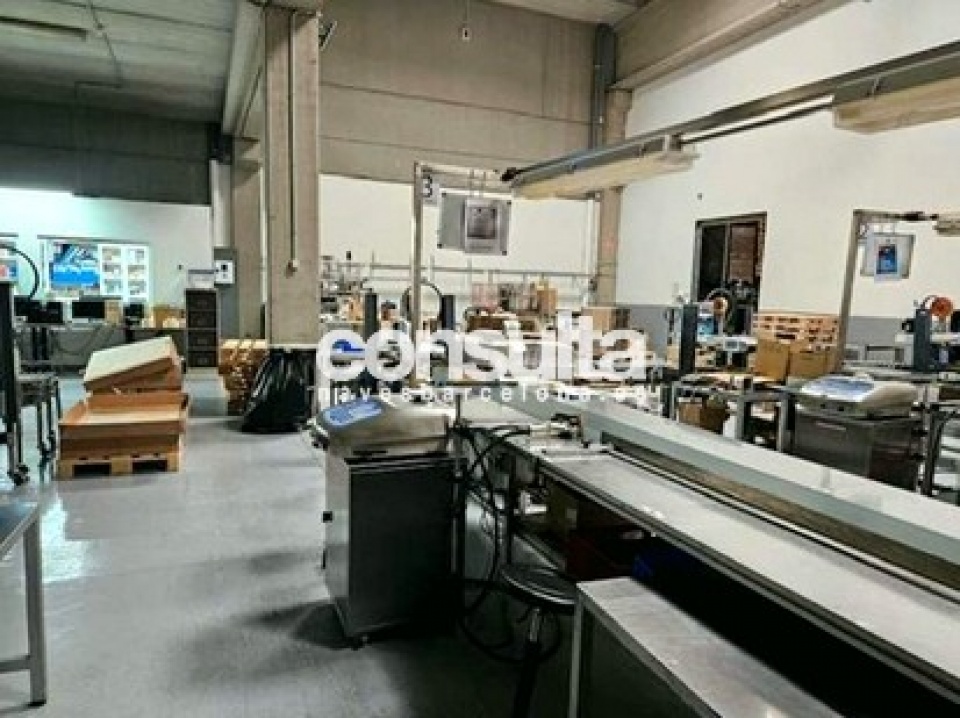 Nave industrial en alquiler en Montornés del Vallés
