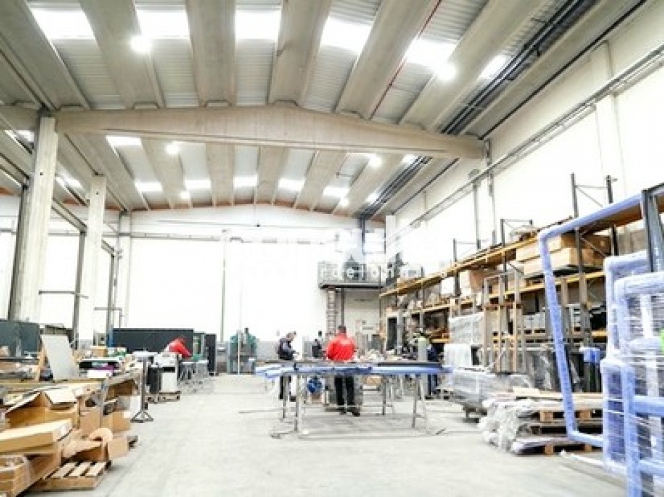 Nave industrial en alquiler en Gavà