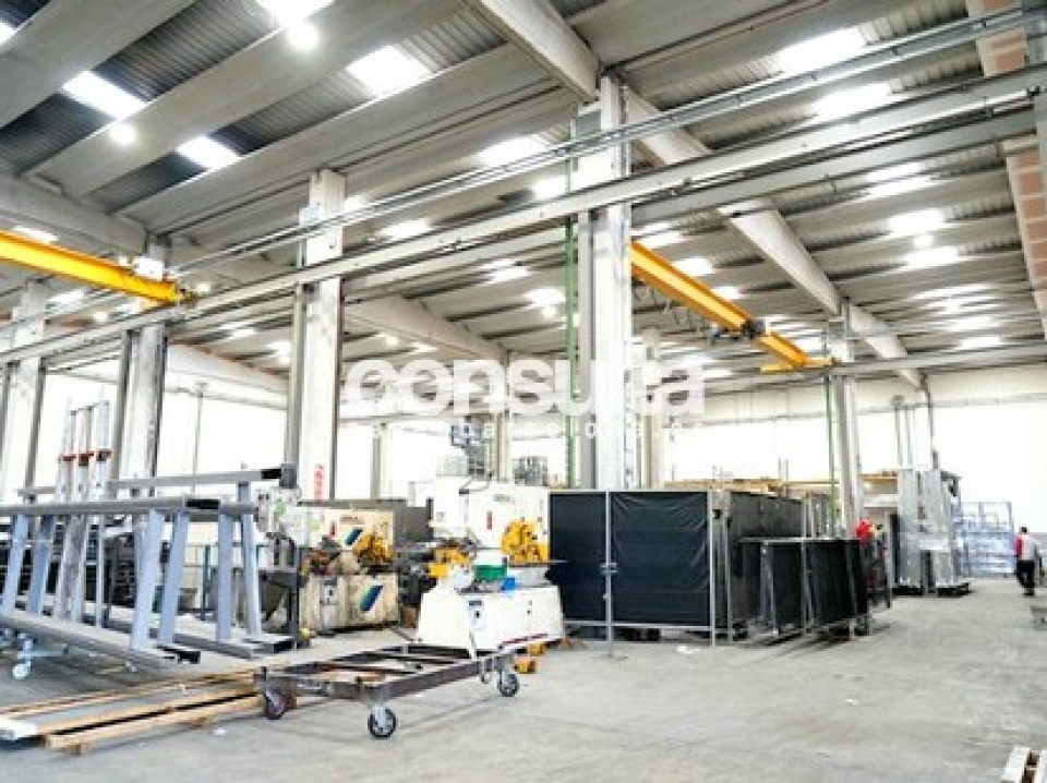 Nave industrial en alquiler en Gavà