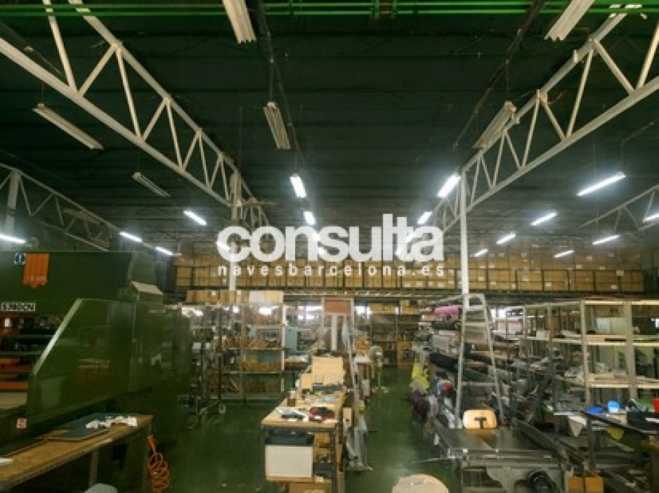 Nave industrial en alquiler en Sant Just Desvern Nave industrial en alquiler en Sant Just Desvern