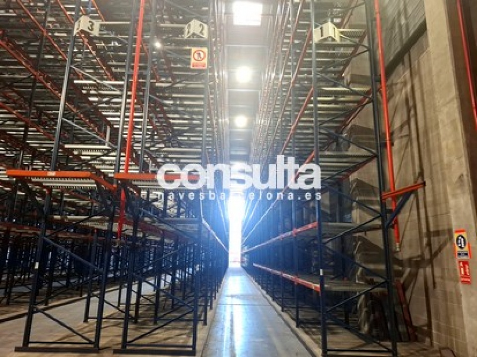 Nave logística en alquiler en Sant Celoni Nave logística en alquiler en Sant Celoni