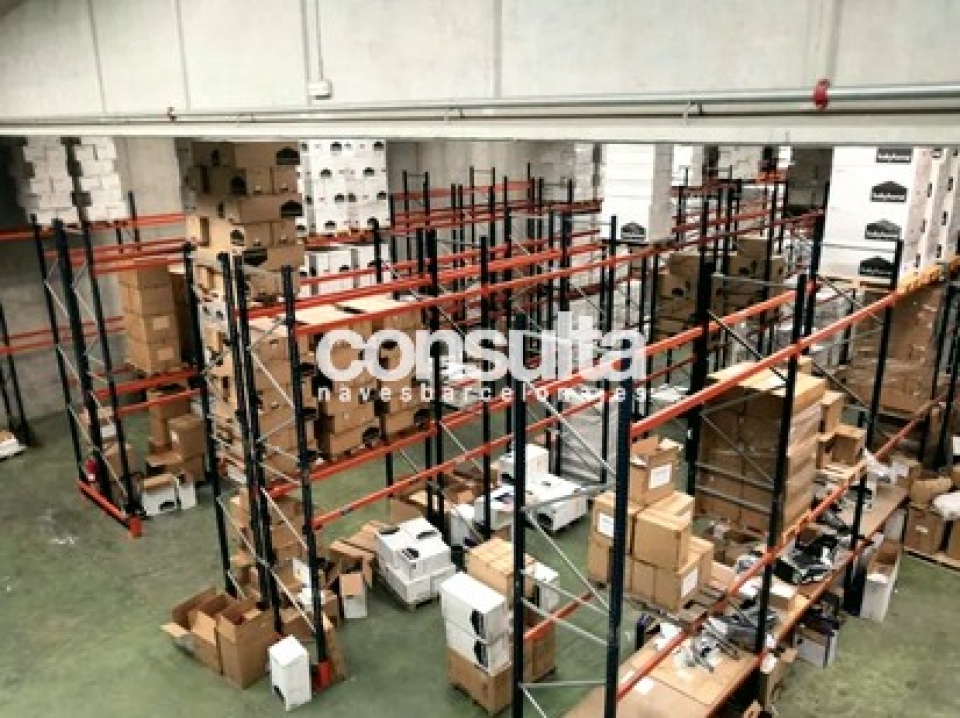 Nave industrial en alquiler en Sabadell Nave industrial en alquiler en Sabadell