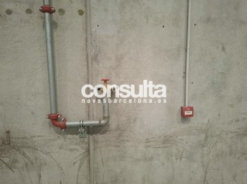 Nave industrial en alquiler en Sabadell Nave industrial en alquiler en Sabadell