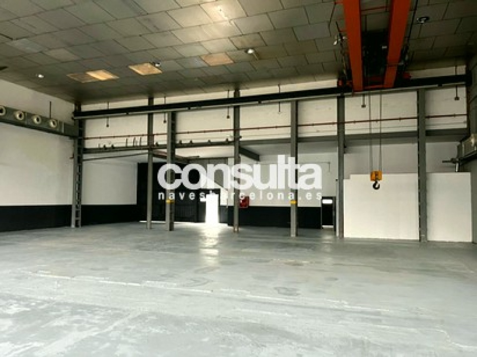 Nave industrial en venta en Abrera