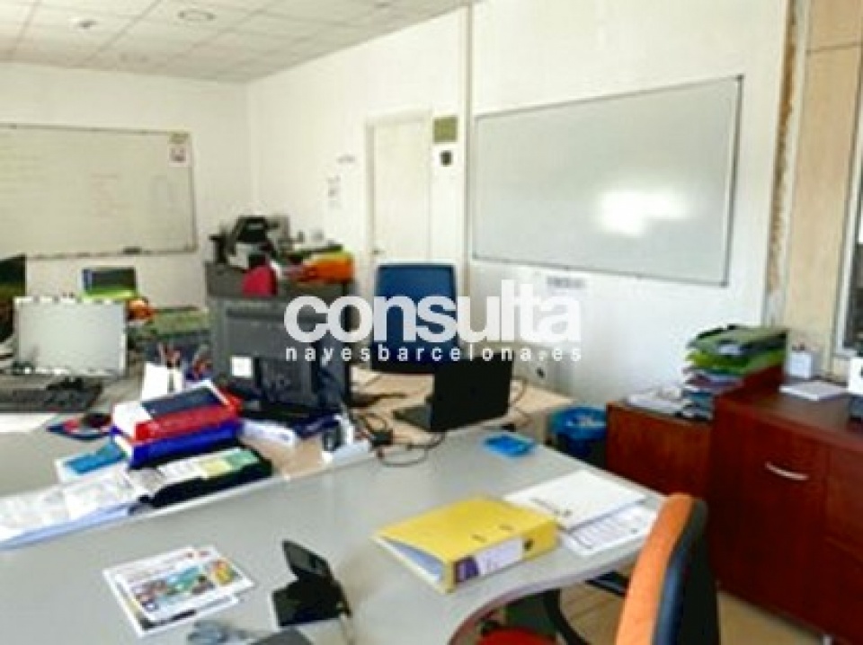 Nave industrial en venta en Sant Cugat Sesgarrigues Nave industrial en venta en Sant Cugat Sesgarrigues