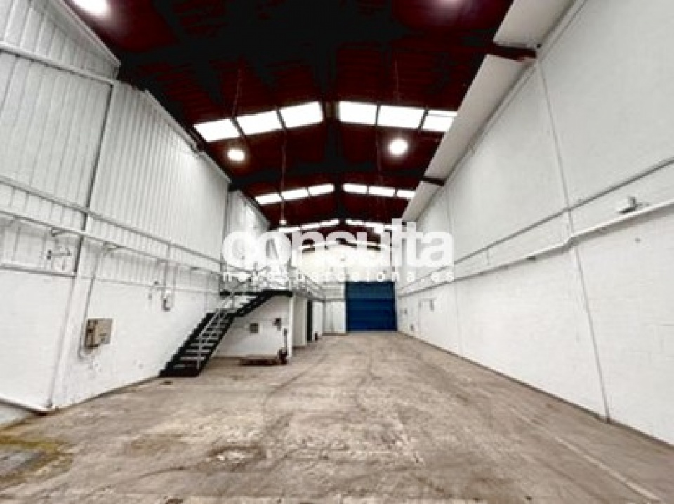 Nave industrial en venta en Sant Esteve Sesrovires Nave industrial en venta en Sant Esteve Sesrovires