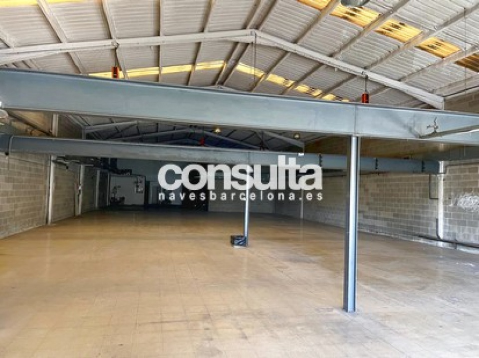 Nave industrial en alquiler en Sant Joan Despí.