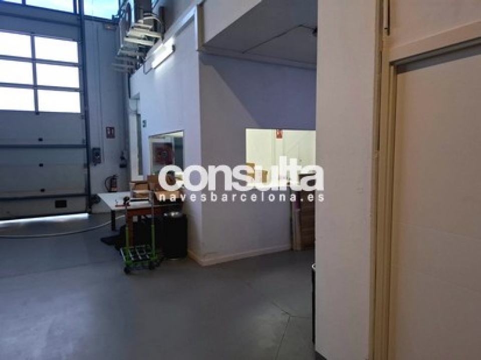Nave industrial en alquiler en Sant Just Desvern