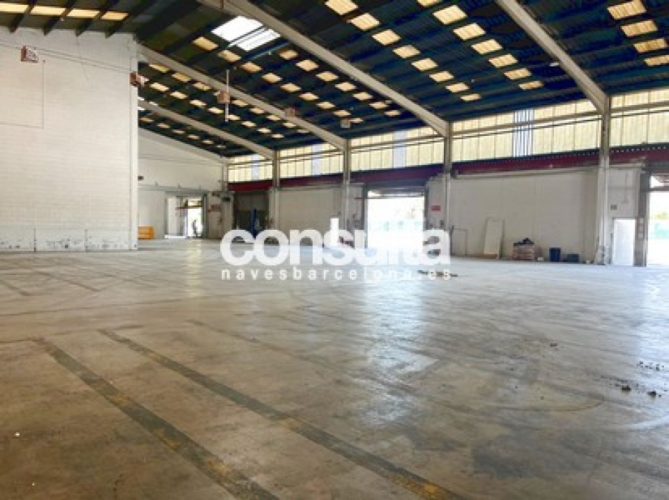 Nave logística en alquiler en Montcada i Reixac Nave logística en alquiler en Montcada i Reixac